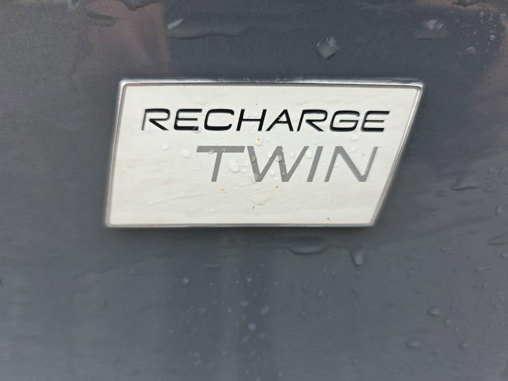 used 2023 Volvo C40 Recharge Pure Electric car, priced at $27,670