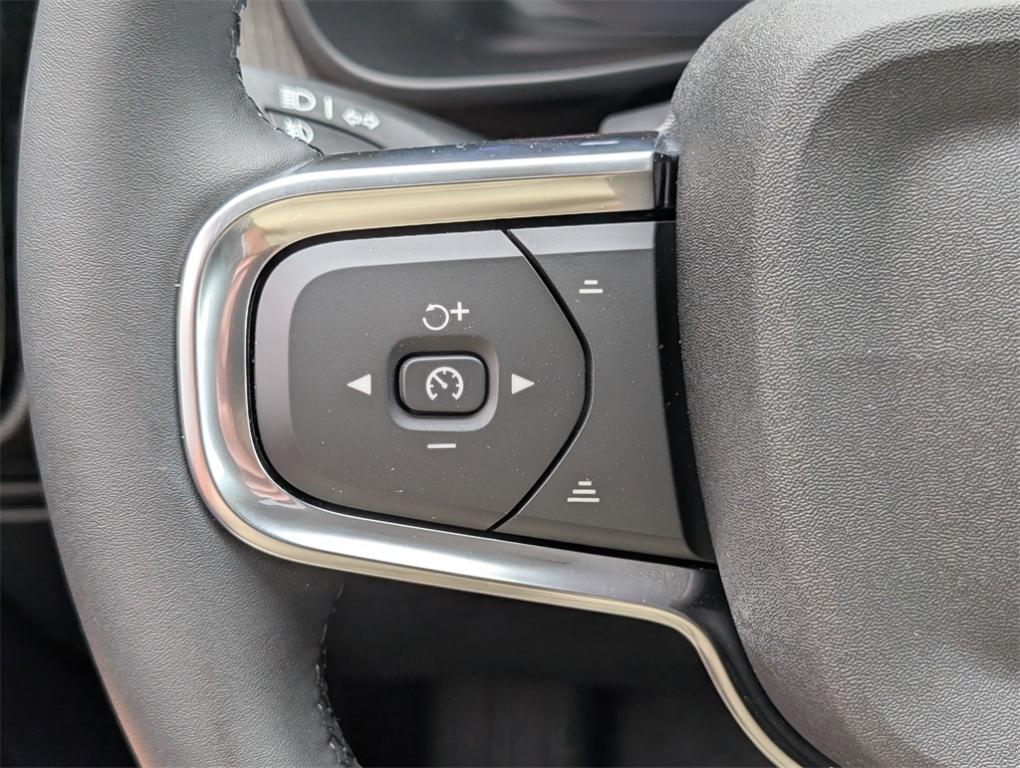 new 2026 Volvo XC40 car, priced at $47,150