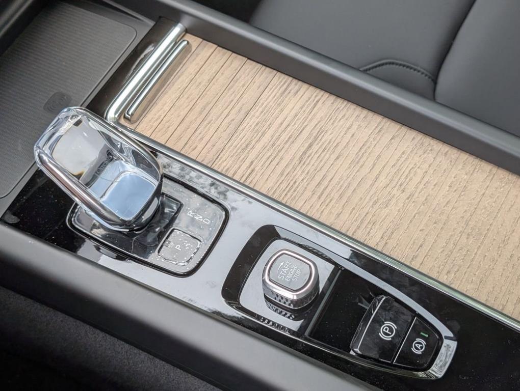 new 2026 Volvo XC60 car, priced at $57,783