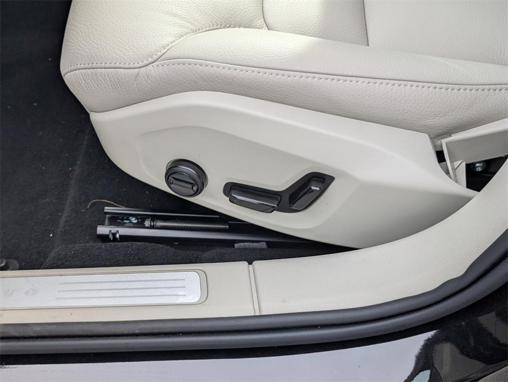 new 2026 Volvo V60 Cross Country car, priced at $55,685