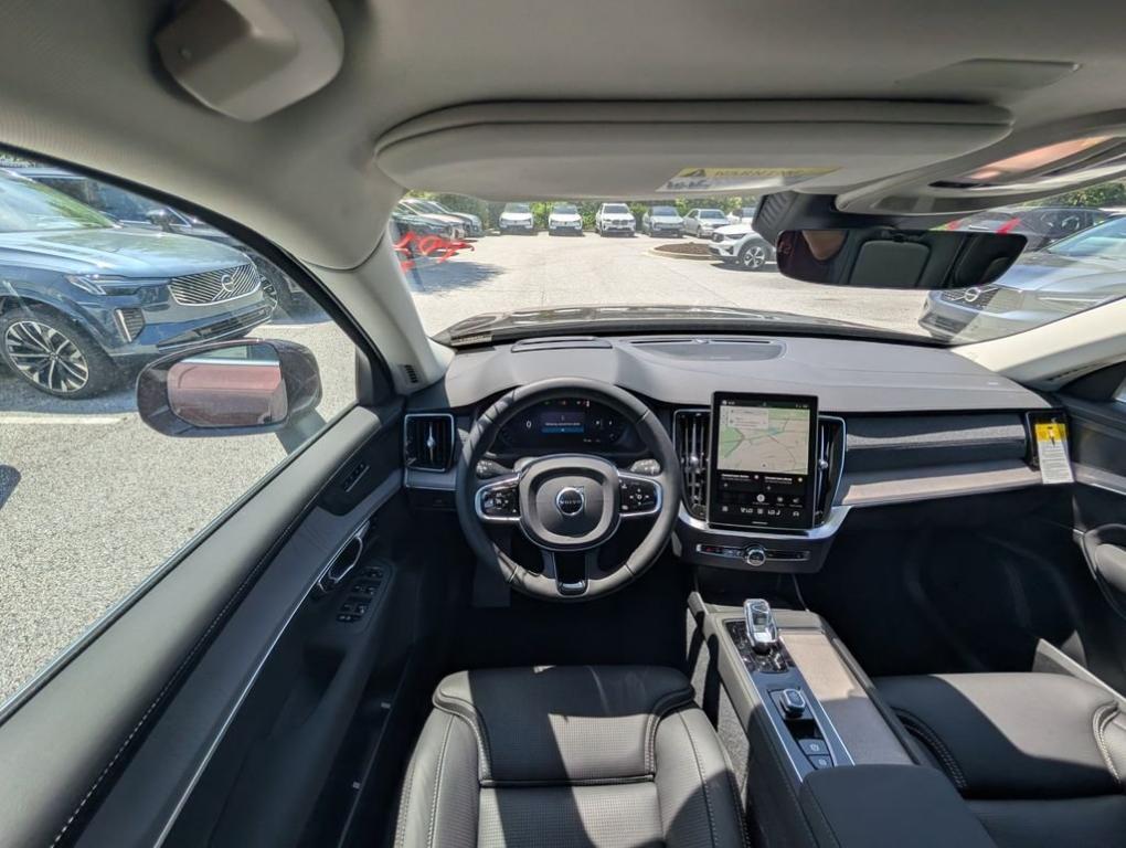 new 2026 Volvo XC90 car, priced at $75,878