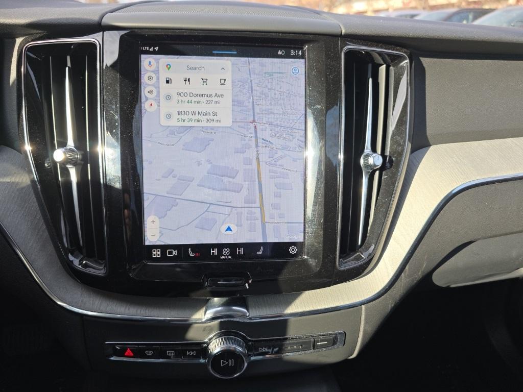 used 2025 Volvo XC60 car, priced at $35,670