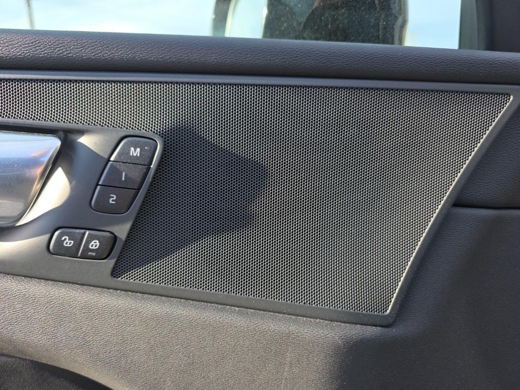 used 2025 Volvo XC60 car, priced at $35,670