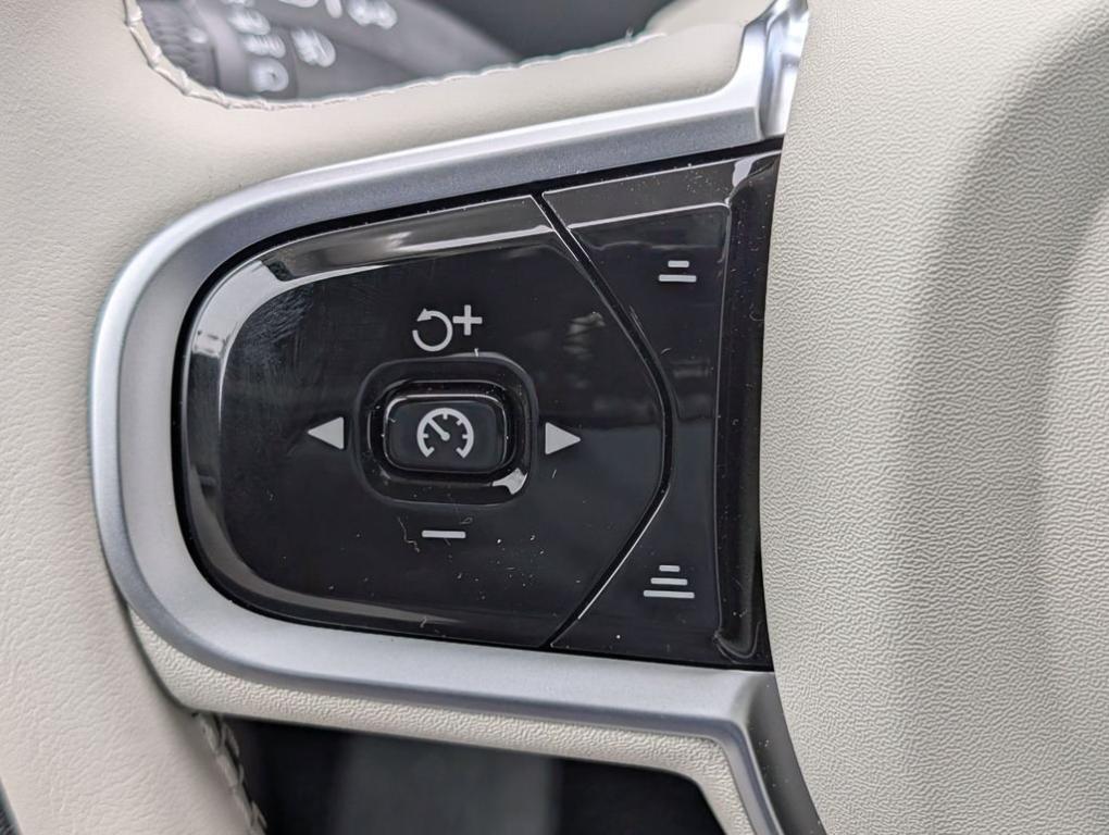 new 2026 Volvo XC90 Plug-In Hybrid car, priced at $95,110