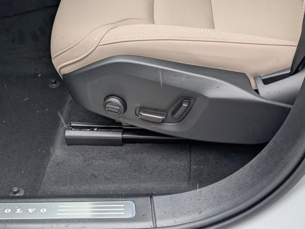 new 2026 Volvo XC90 car, priced at $71,743