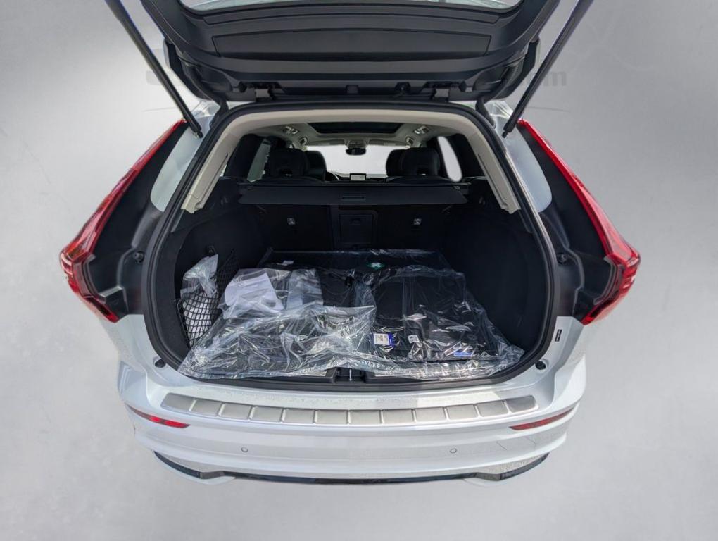 new 2026 Volvo XC60 car, priced at $64,303