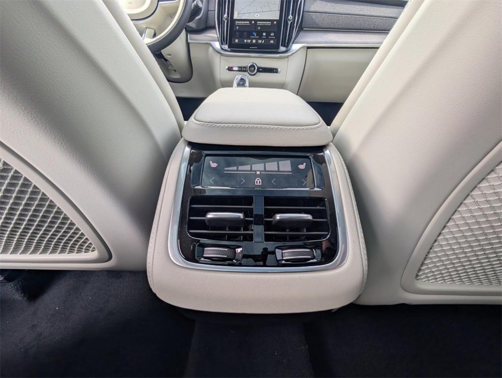 new 2026 Volvo XC90 car, priced at $72,655