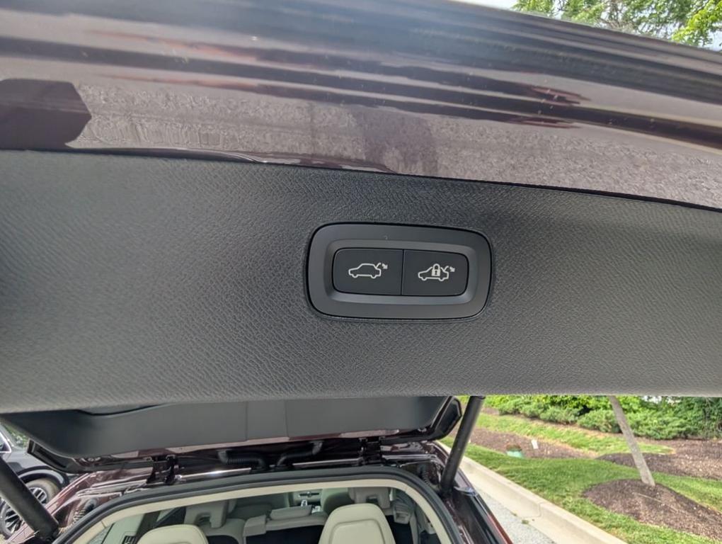 new 2026 Volvo XC90 car, priced at $68,039