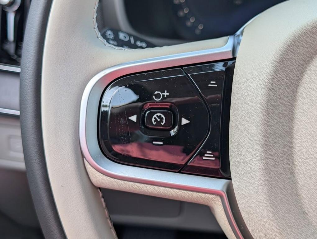 new 2026 Volvo XC90 car, priced at $75,068