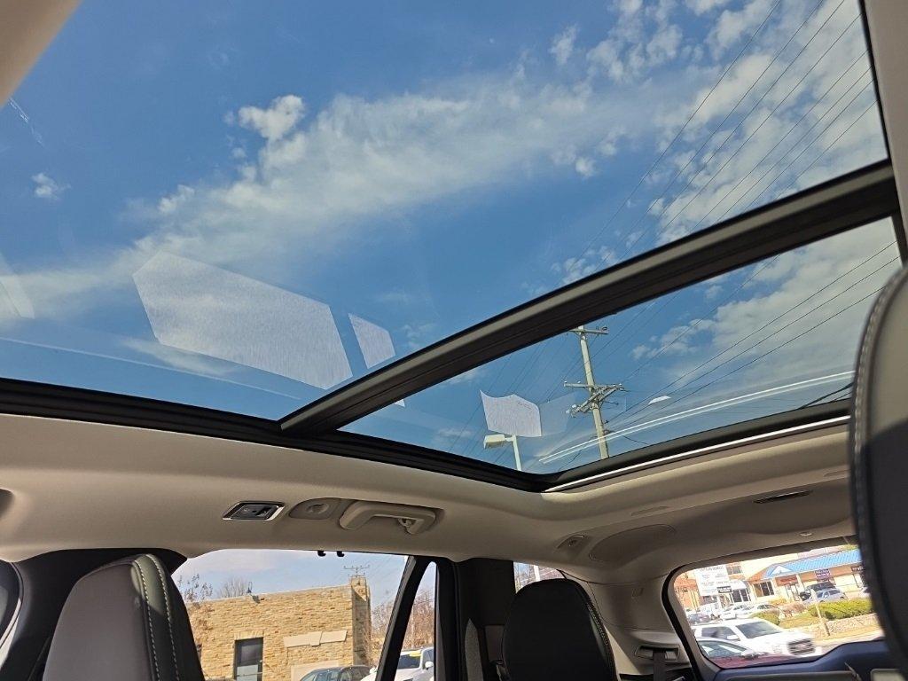 used 2019 Volvo XC90 car, priced at $25,167