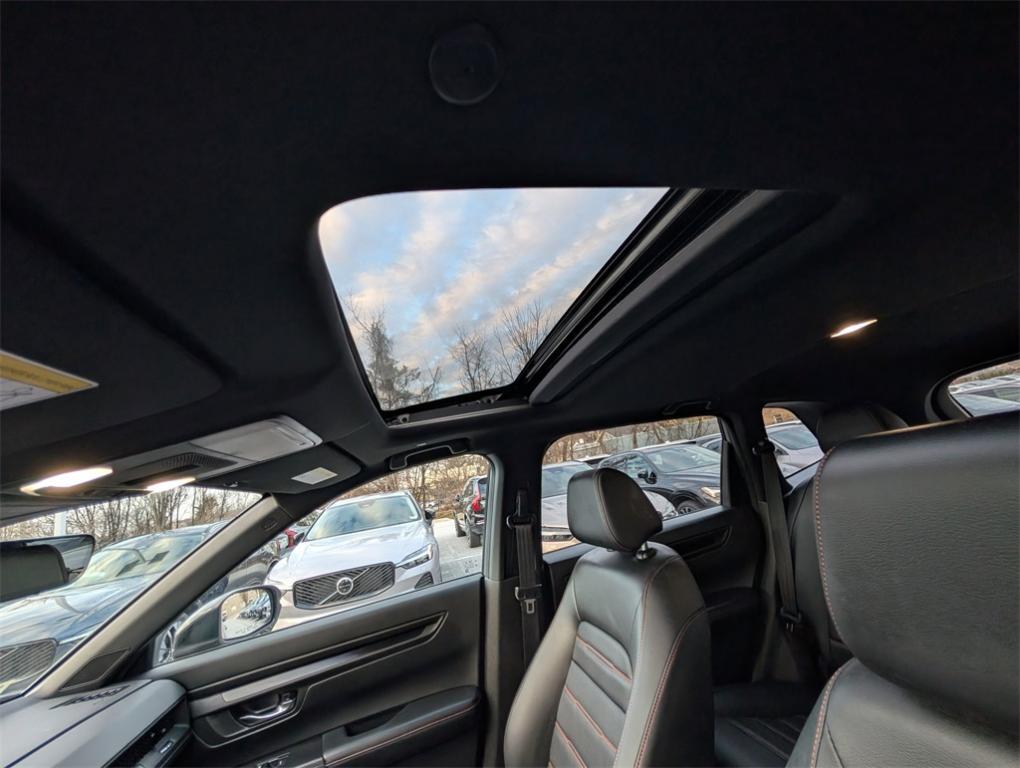 used 2025 Honda CR-V Hybrid car, priced at $31,970