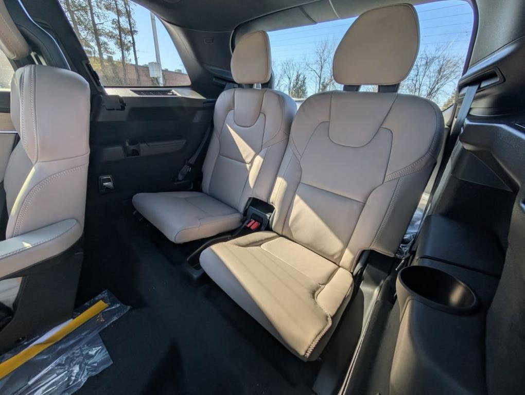 new 2026 Volvo XC90 Plug-In Hybrid car, priced at $87,203