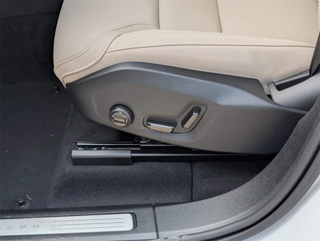 new 2026 Volvo XC60 car, priced at $55,990