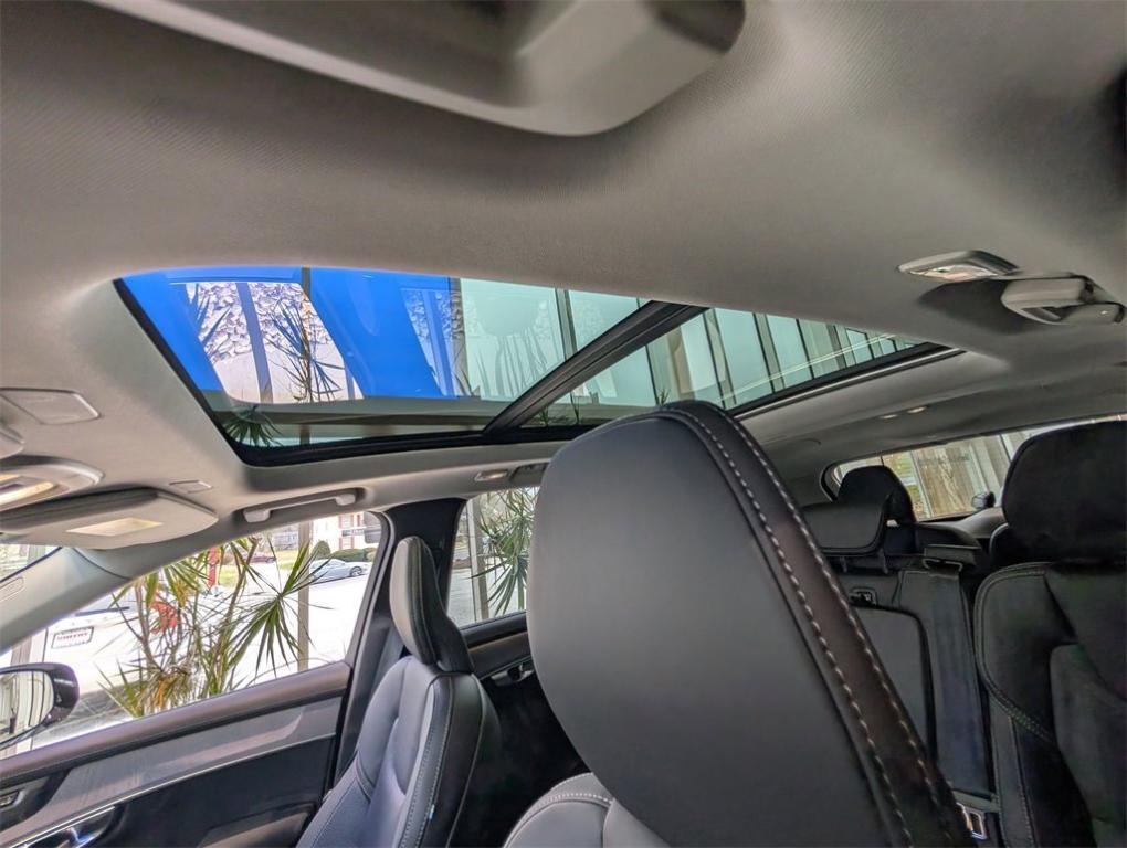 new 2026 Volvo XC90 Plug-In Hybrid car, priced at $83,125