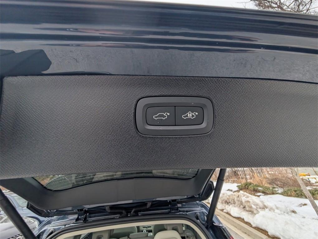 new 2026 Volvo XC90 car, priced at $73,075