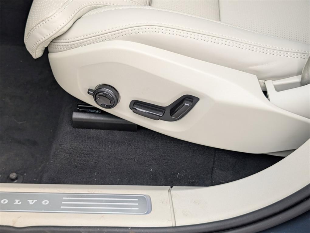 new 2026 Volvo XC90 car, priced at $72,575