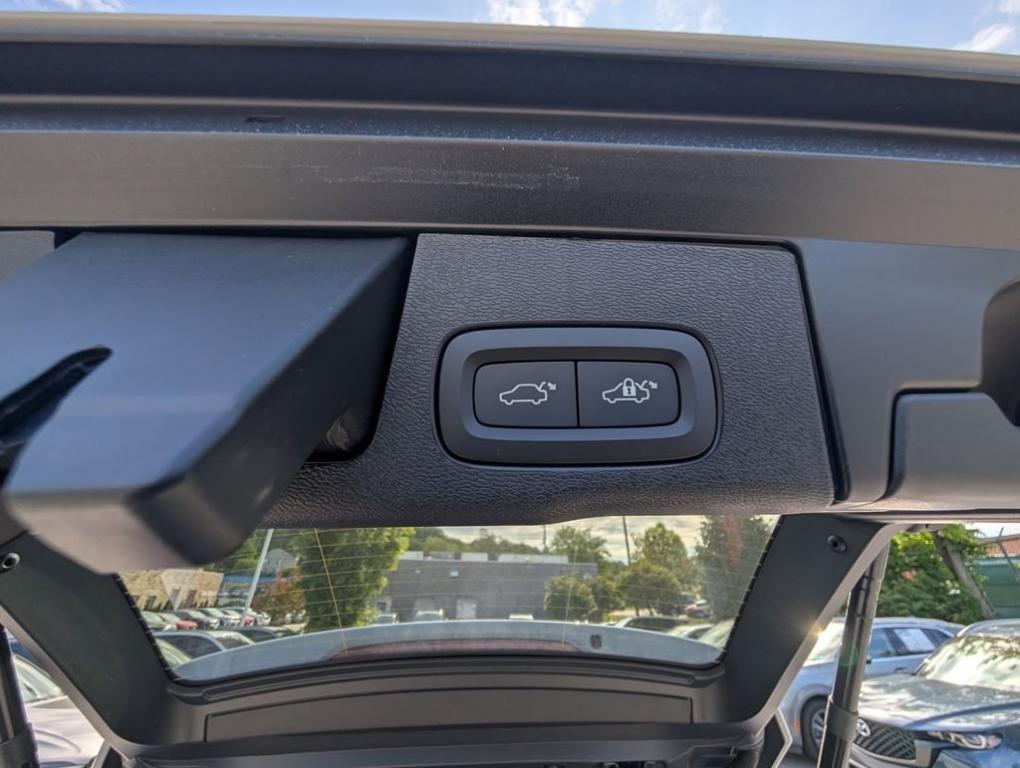 new 2026 Volvo XC60 Plug-In Hybrid car, priced at $63,793
