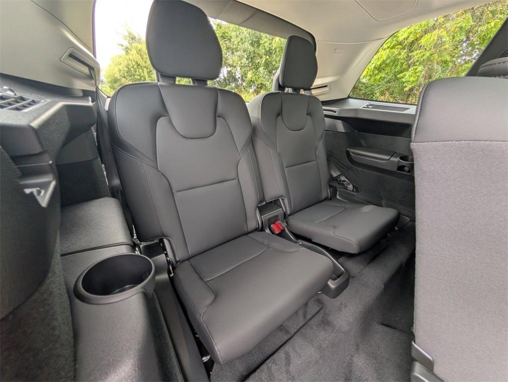 new 2026 Volvo XC90 car, priced at $69,325