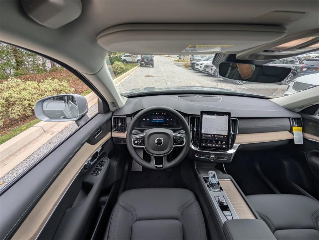 new 2026 Volvo XC90 car, priced at $69,325