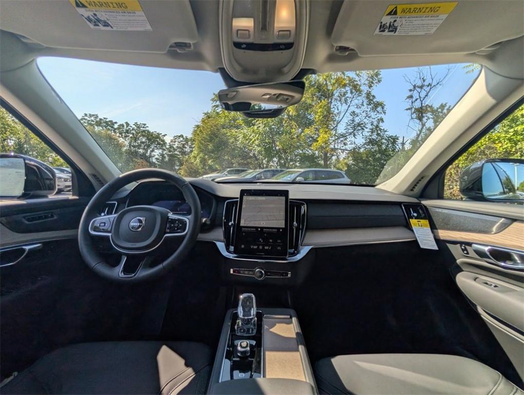 new 2026 Volvo XC90 car, priced at $69,325