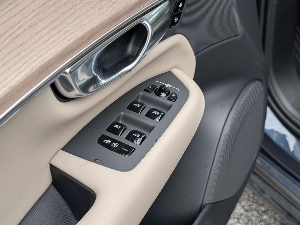 new 2026 Volvo XC90 car, priced at $71,743
