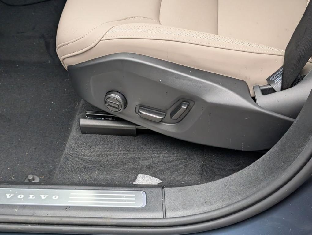 new 2026 Volvo XC90 car, priced at $71,743