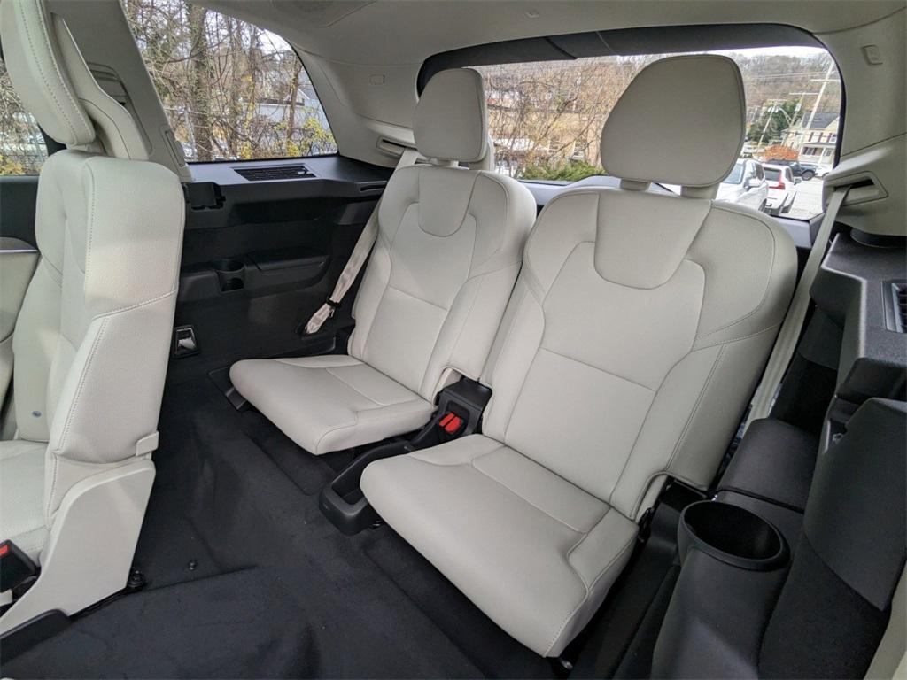 new 2025 Volvo XC90 Plug-In Hybrid car, priced at $59,999