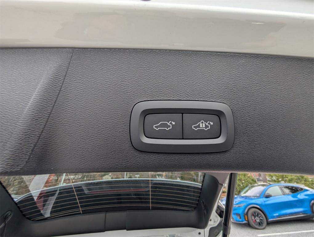 new 2026 Volvo XC40 car, priced at $43,750