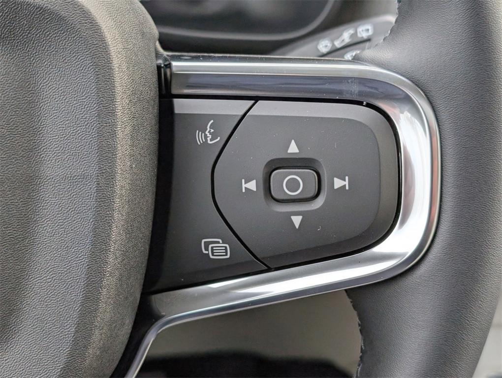 new 2026 Volvo XC40 car, priced at $43,750