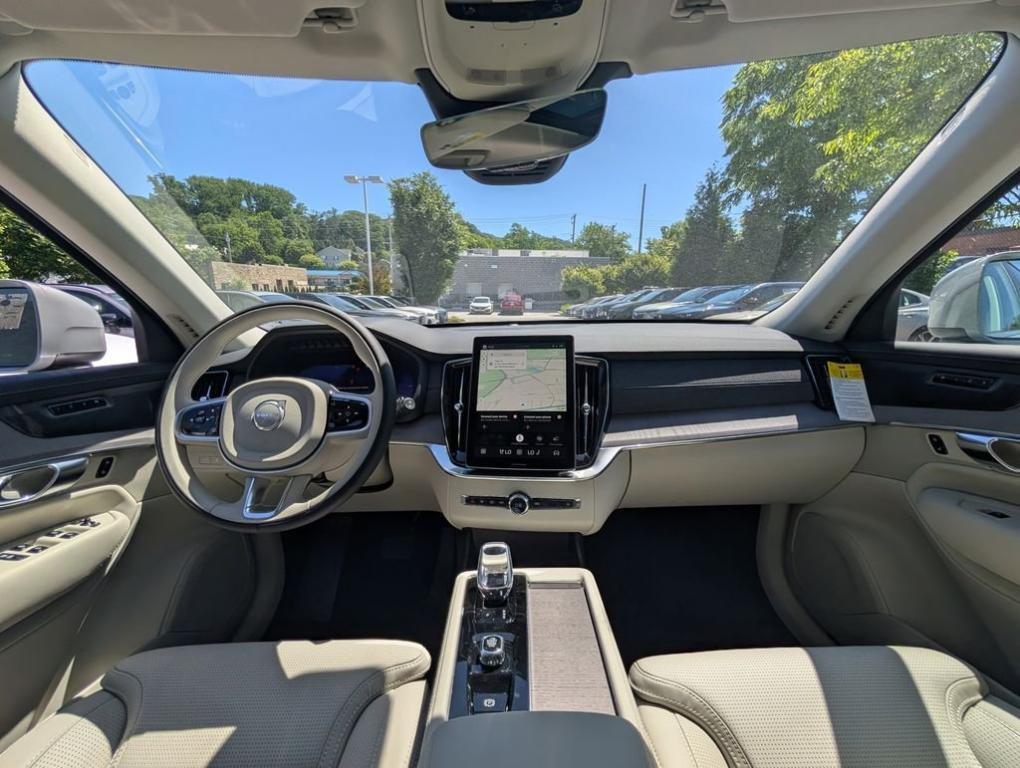 new 2026 Volvo XC90 Plug-In Hybrid car, priced at $87,343