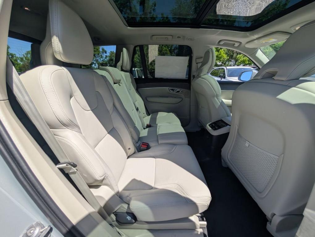 new 2026 Volvo XC90 Plug-In Hybrid car, priced at $87,343