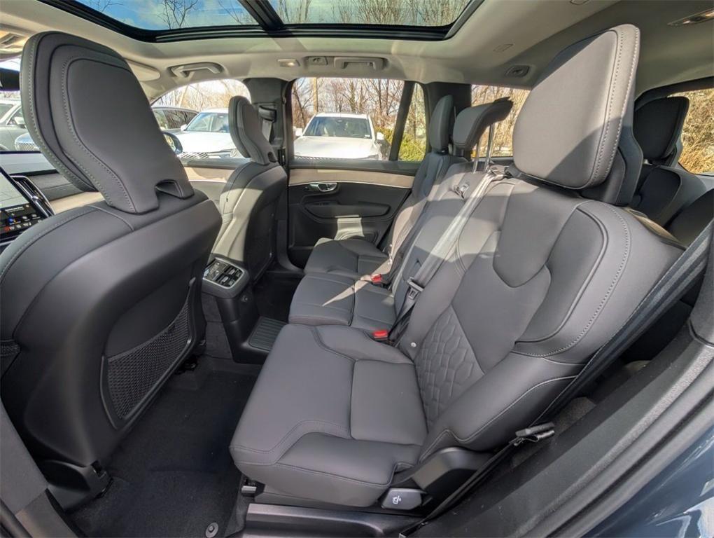 new 2026 Volvo XC90 Plug-In Hybrid car, priced at $79,375