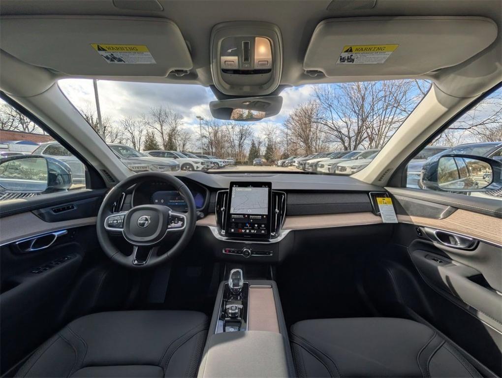 new 2026 Volvo XC90 Plug-In Hybrid car, priced at $79,375