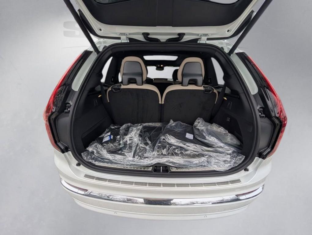 new 2026 Volvo XC90 car, priced at $72,543