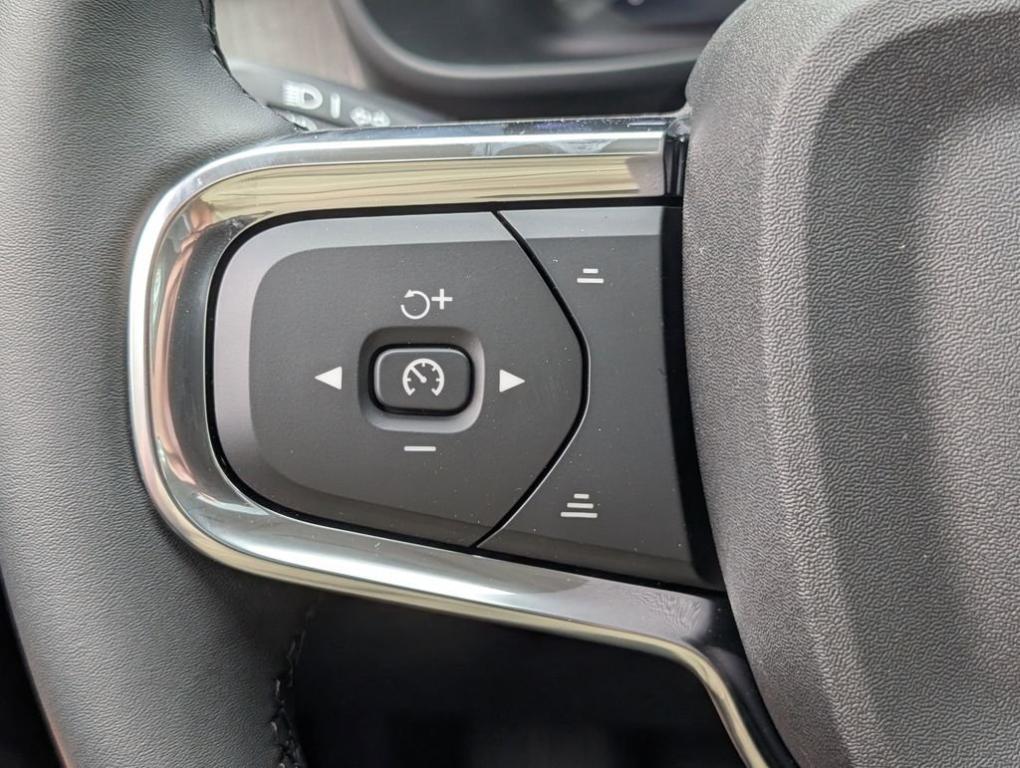 new 2026 Volvo XC40 car, priced at $49,948