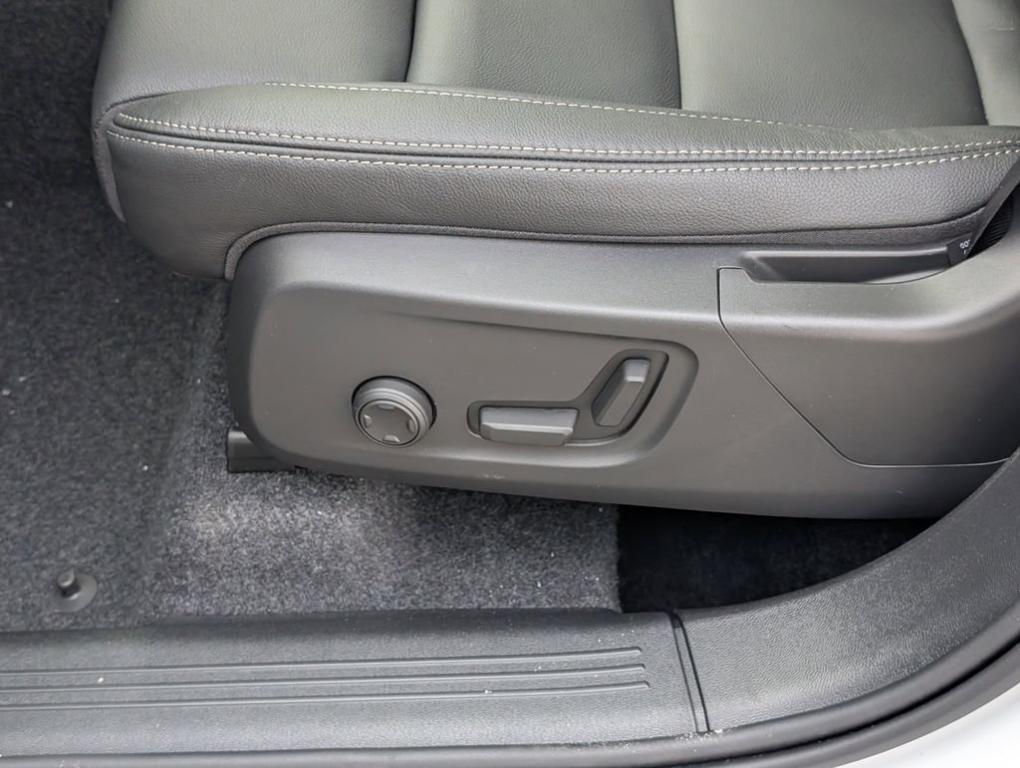 new 2026 Volvo XC40 car, priced at $50,058