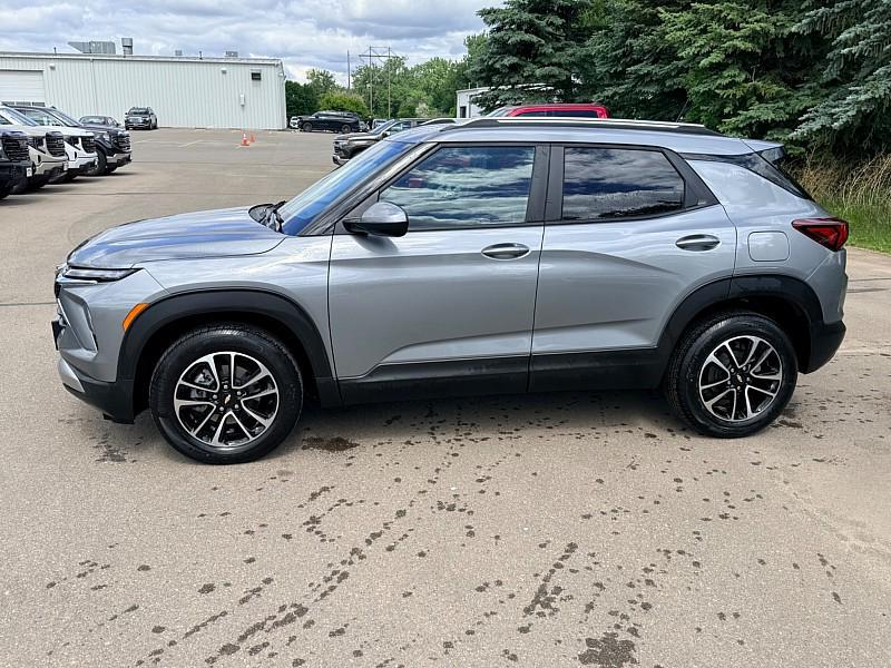 used 2024 Chevrolet TrailBlazer car, priced at $26,298
