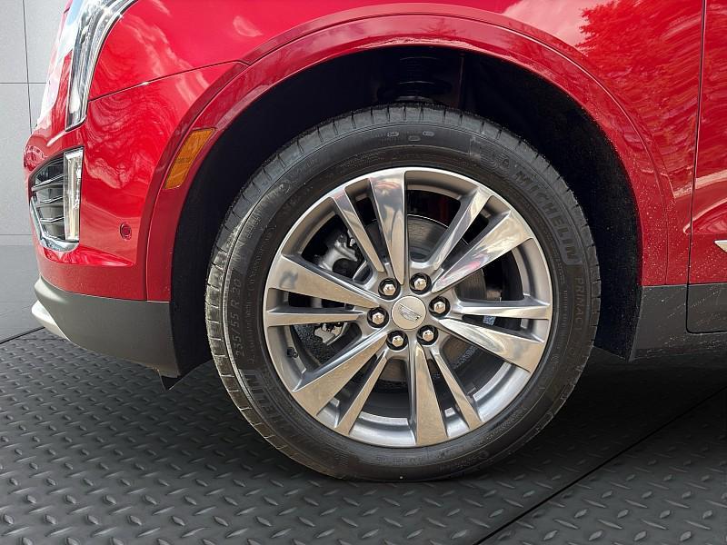 new 2026 Cadillac XT5 car, priced at $65,439