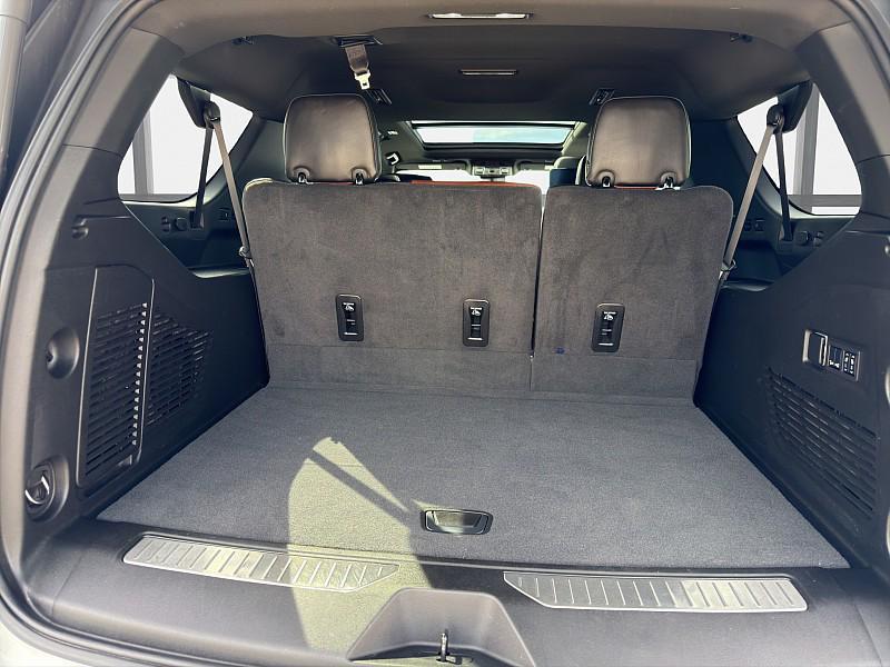 used 2024 GMC Yukon XL car, priced at $79,289