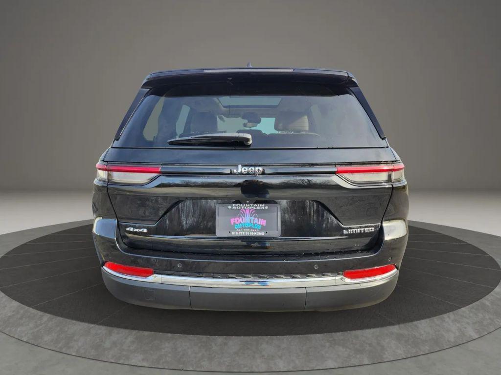 used 2022 Jeep Grand Cherokee car, priced at $34,750