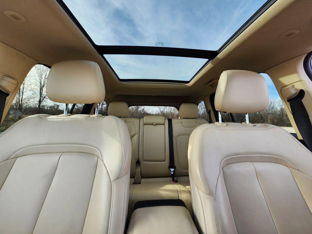 used 2022 Jeep Grand Cherokee car, priced at $34,750