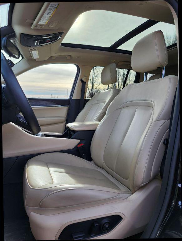 used 2022 Jeep Grand Cherokee car, priced at $34,750