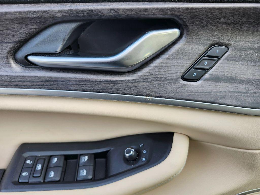 used 2022 Jeep Grand Cherokee car, priced at $34,750