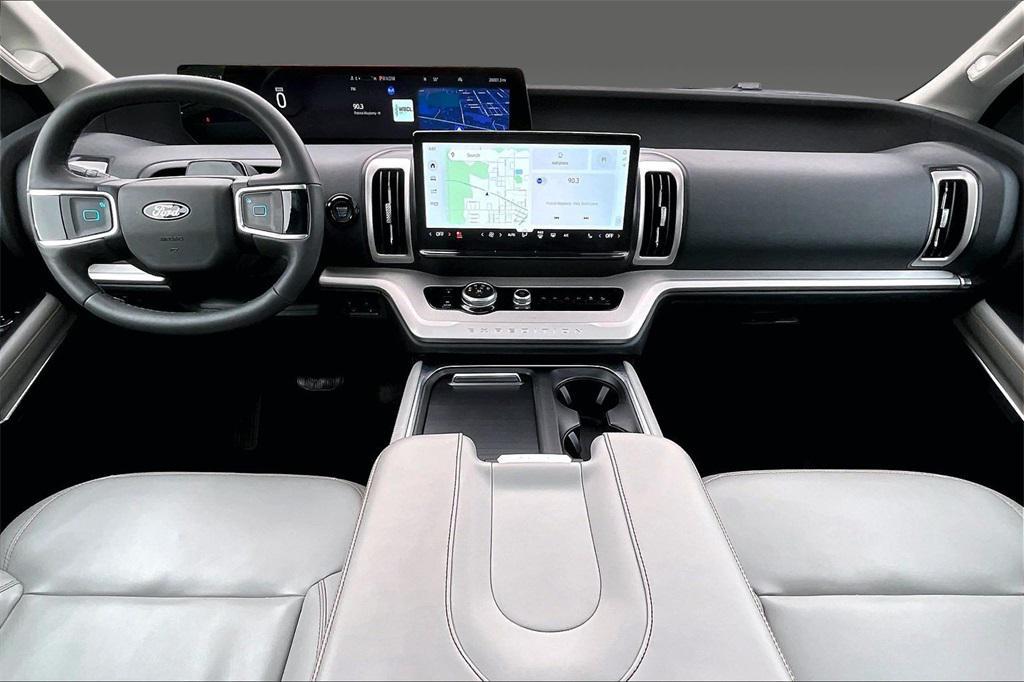 used 2025 Ford Expedition car, priced at $59,195