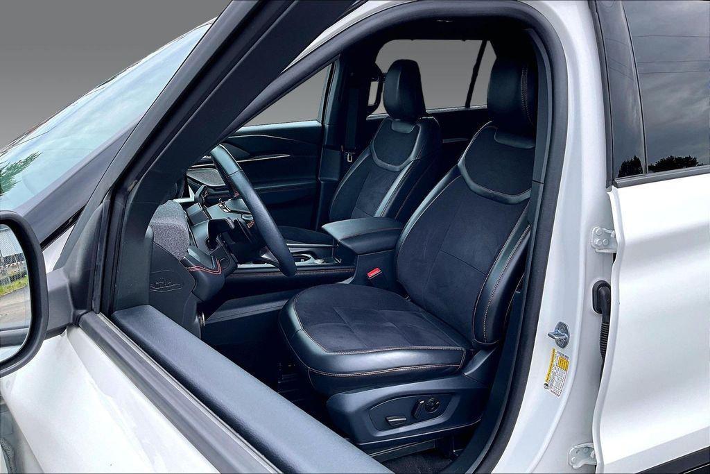used 2025 Ford Explorer car, priced at $48,043