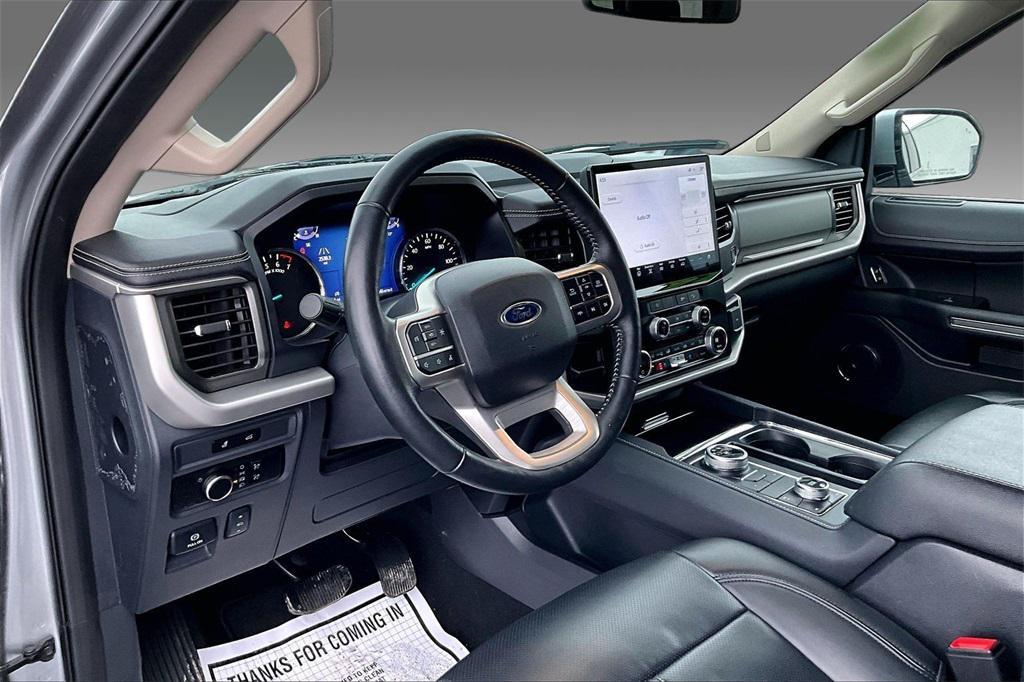 used 2024 Ford Expedition car, priced at $42,577