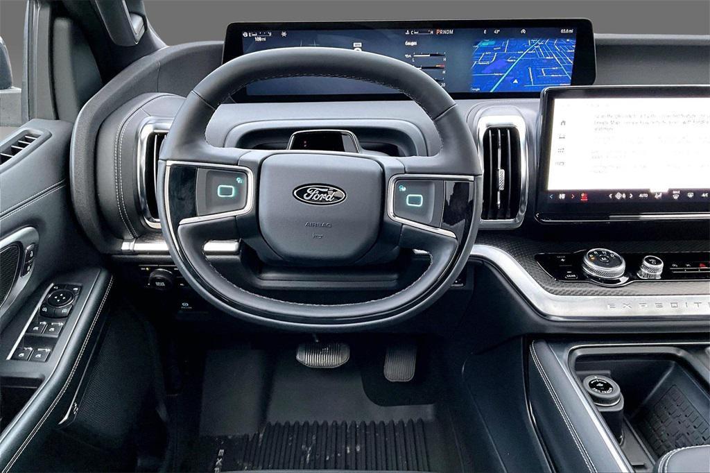 new 2025 Ford Expedition car, priced at $80,989