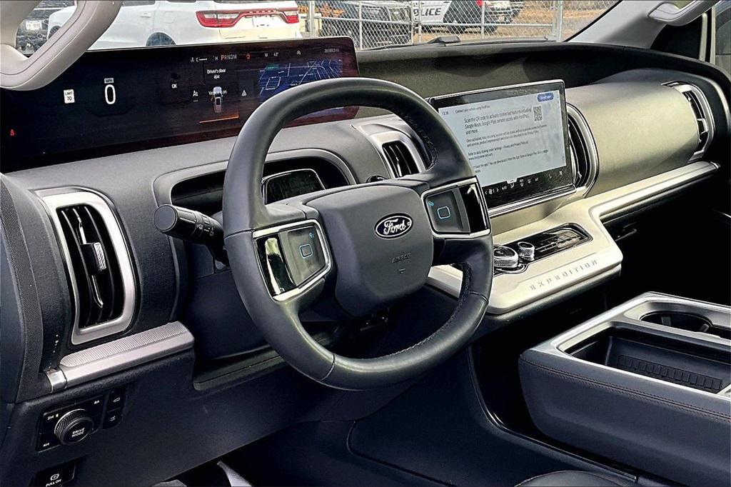 used 2025 Ford Expedition car, priced at $60,393