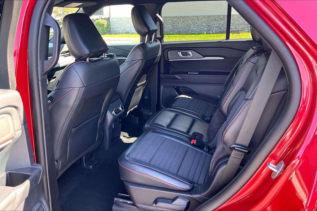 used 2025 Ford Explorer car, priced at $38,906