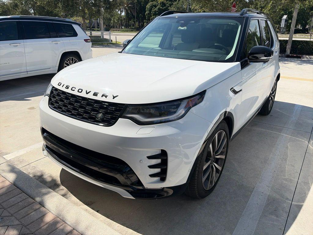 used 2025 Land Rover Discovery car, priced at $62,698